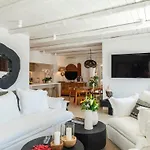 V&v - Luxury Pensión 4*